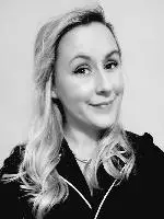 Gillian Harrington Headshot.jpeg cropped 3/4